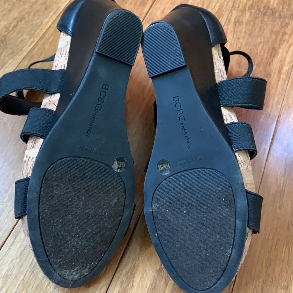 BCBGeneration Wedge Strappy Sandals Black 9 1/2 - Picture 6 of 6
